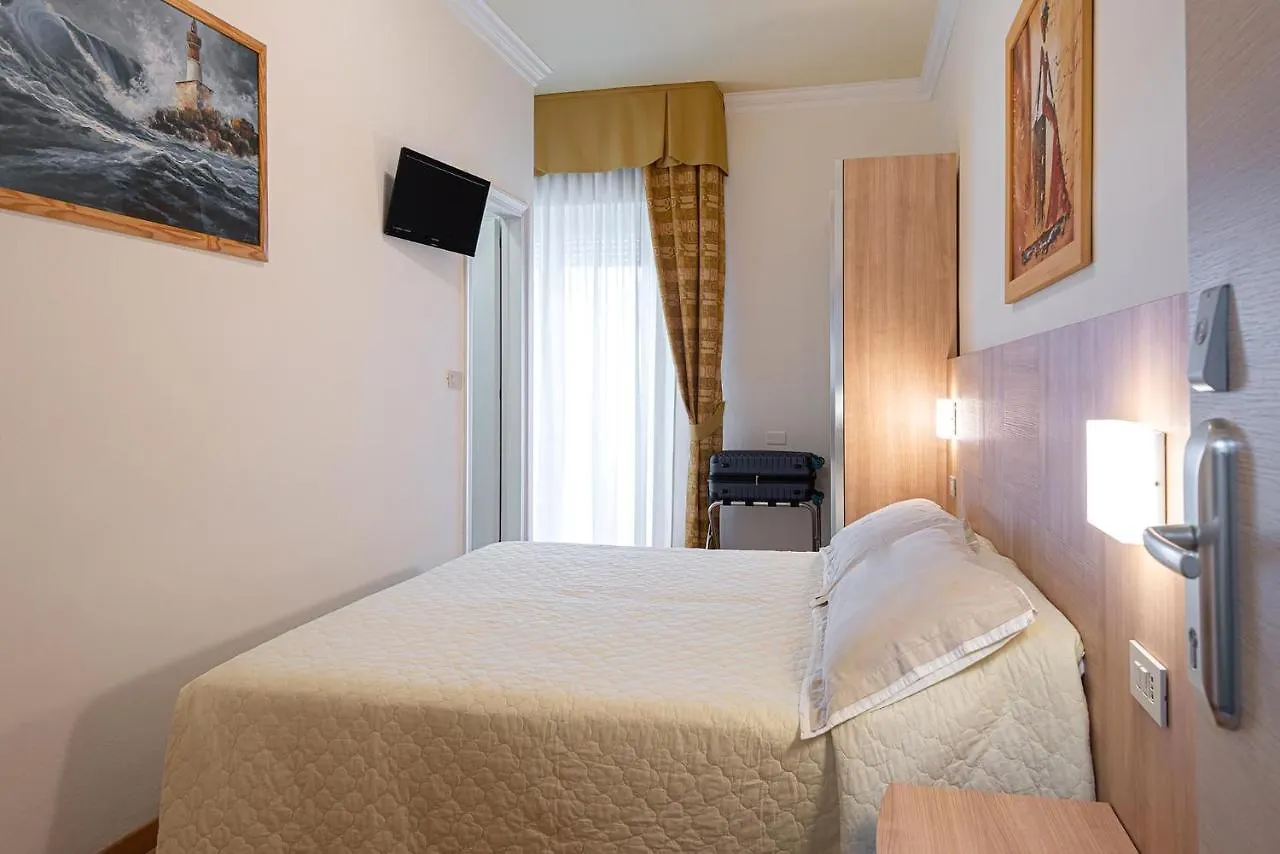 רימיני Hotel Corinna