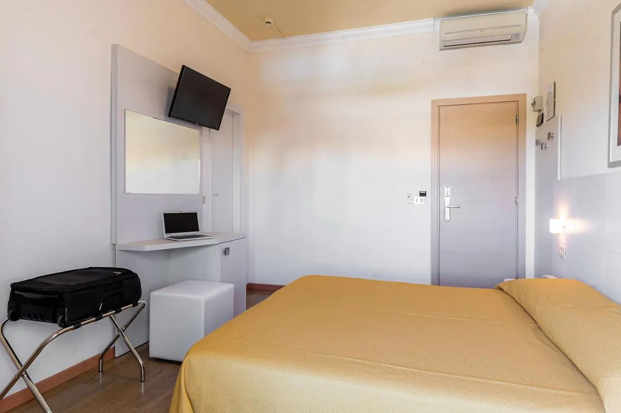 רימיני Hotel Corinna