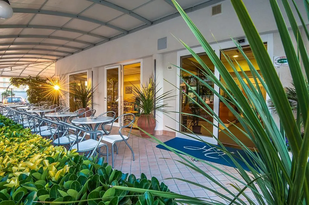 רימיני Hotel Corinna