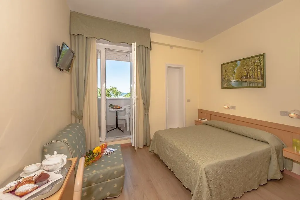 רימיני Hotel Corinna